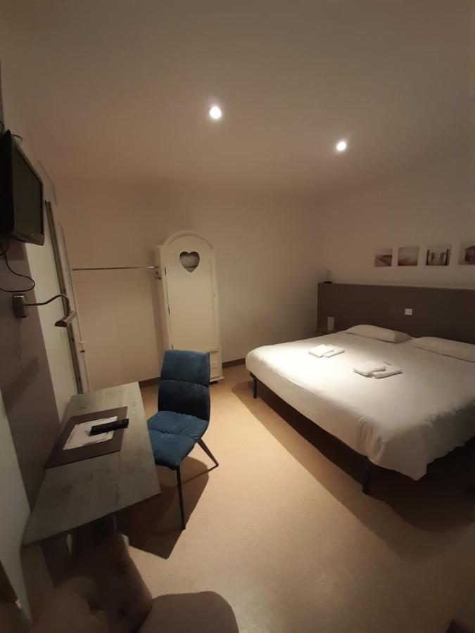 Hotel Les Voyageurs Les Sables-d'Olonne Ngoại thất bức ảnh